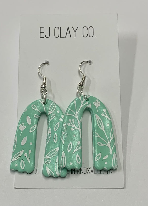 Spring Scalloped Arch Earrings
